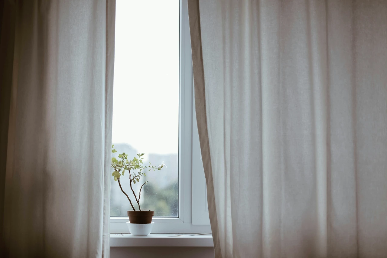 ¿Vives con las ventanas cerradas? El aire de tu casa podría estar dañando tu salud sin saberlo